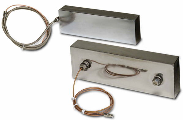 Immersible ultrasonic cleaners